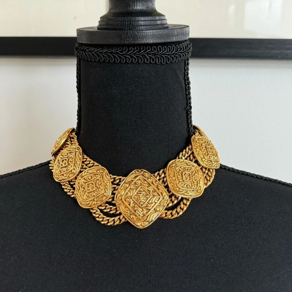 CHANEL Extremely RARE!Vintage Choker 5 chain version - Picture 2 of 10